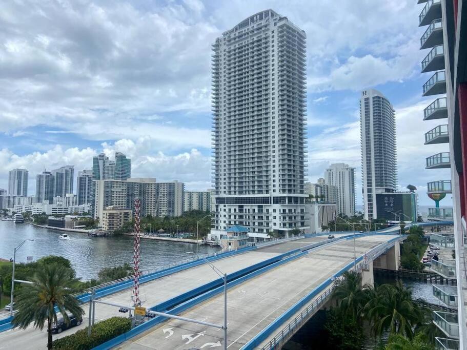 Miami Beach 1B/1B Incredible View Apartment With Kitchen Hallandale Beach Exterior photo